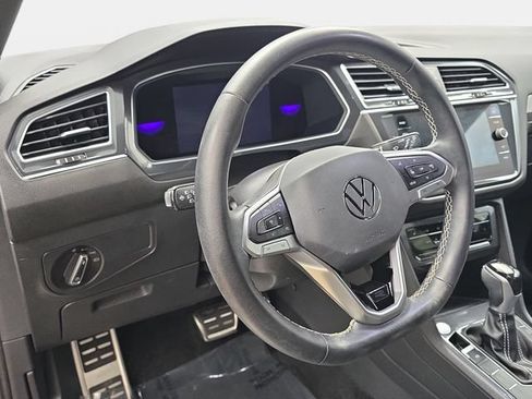 Used 2023 Volkswagen Tiguan SE R-Line FWD image 16