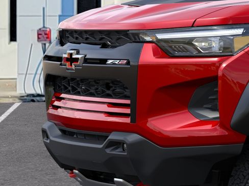 New 2026 Chevrolet Colorado ZR2 w/ Technology Package AWD/4WD image 37
