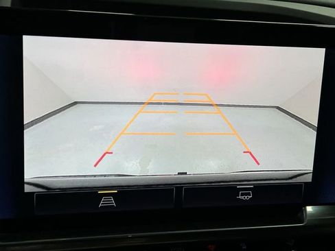 Certified 2022 Chevrolet Silverado 1500 RST AWD/4WD image 15