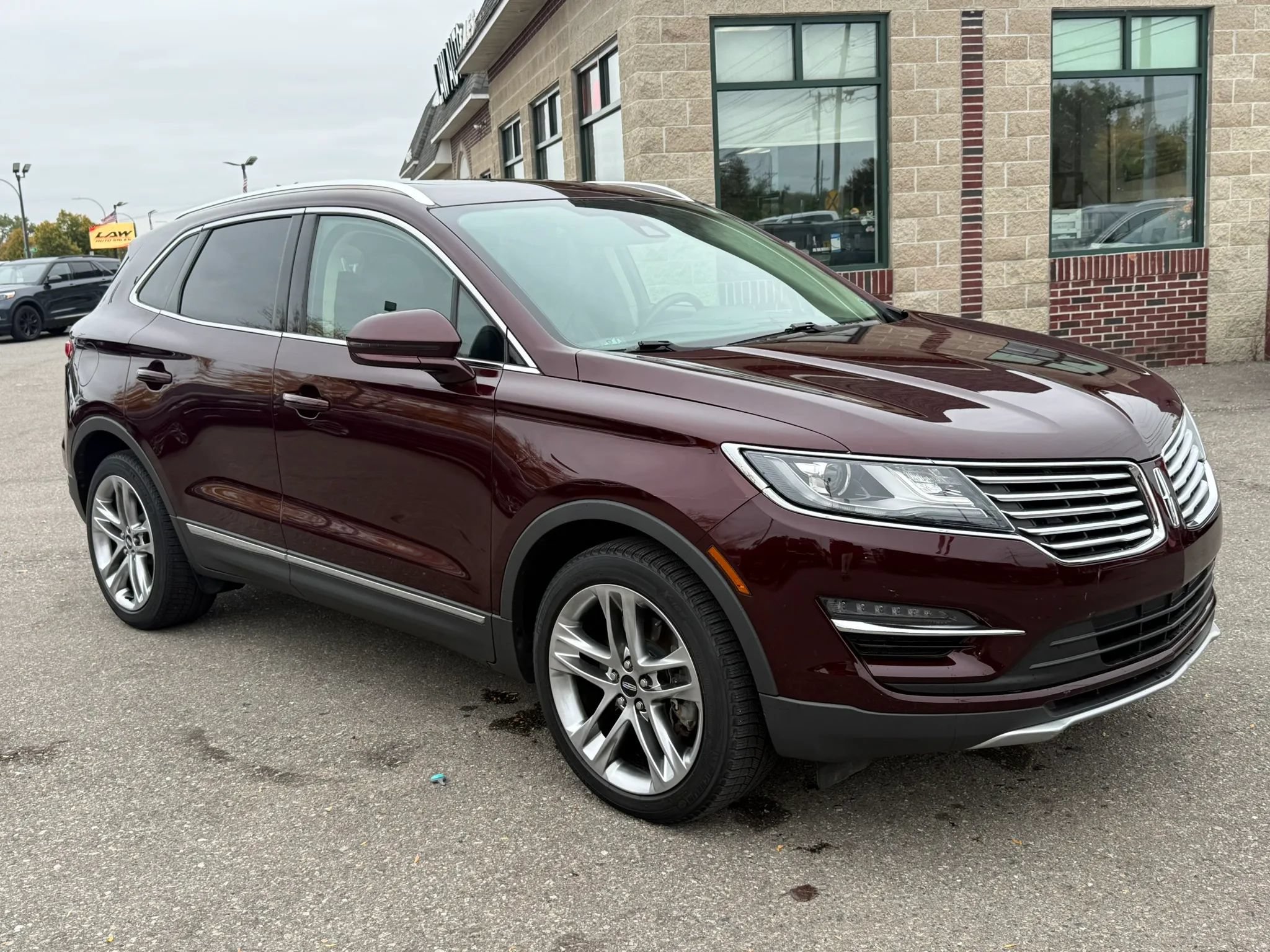Used 2018 Lincoln MKC Reserve w/ Lincoln MKC Climate Package AWD/4WD image 3