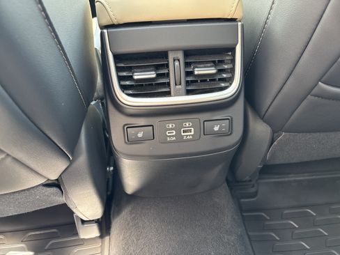 Used 2025 Subaru Outback Limited AWD/4WD image 20