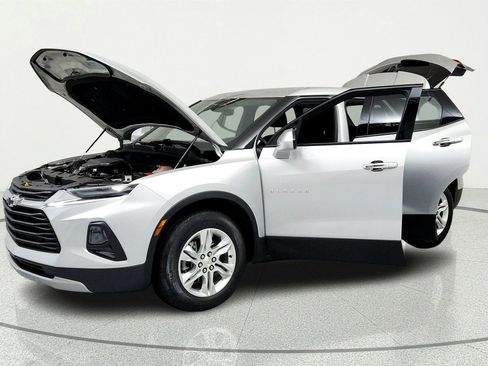 Used 2021 Chevrolet Blazer LT FWD image 9