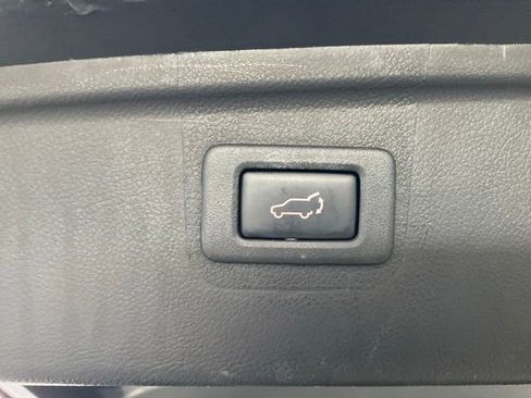 Used 2019 Subaru Outback 2.5i Limited AWD/4WD image 20