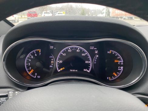 Used 2020 Jeep Grand Cherokee Laredo w/ Quick Order Package 2BN North image 12