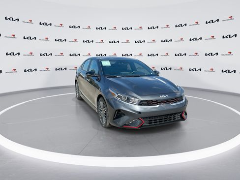 Used 2023 Kia Forte GT-Line image 2