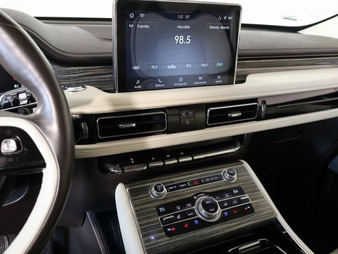 Used 2020 Lincoln Aviator Black Label w/ Dynamic Handling Package image 5