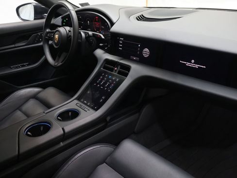 Used 2024 Porsche Taycan w/ Premium Package RWD image 10