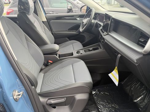 New 2026 Volkswagen Tiguan SE AWD/4WD image 26
