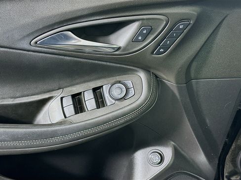 Used 2023 Buick Encore GX Essence w/ Experience Buick Package image 15