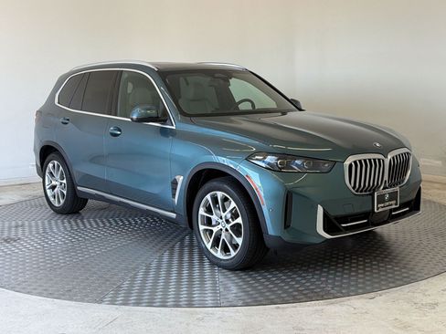 Used 2024 BMW X5 xDrive40i w/ Premium Package AWD/4WD image 7