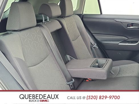 Used 2020 Toyota RAV4 XLE FWD image 24