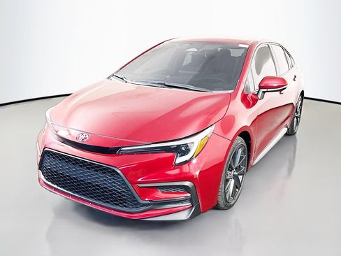 Used 2024 Toyota Corolla SE FWD image 4