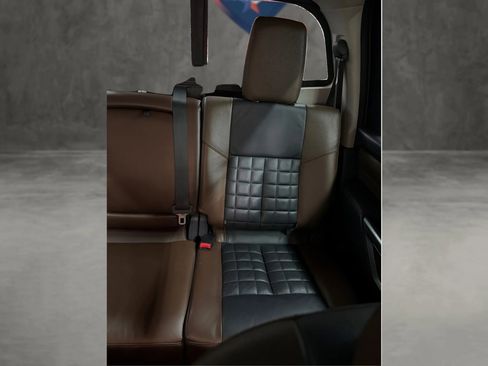 Used 2019 Nissan Titan Platinum Reserve w/ Platinum Utility Package image 35