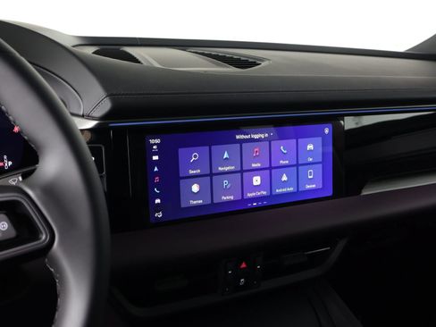 New 2026 Porsche Macan Electric RWD image 13