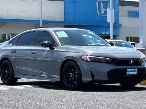 Used 2025 Honda Civic Sport image 7