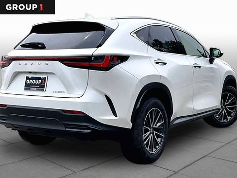 Used 2024 Lexus NX 250 FWD w/ Towing Package (2000 Lbs) image 11