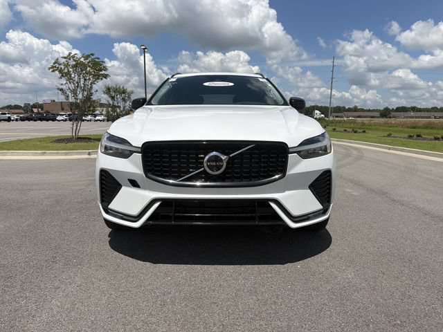 Used 2024 Volvo XC60 B5 Plus AWD/4WD image 10