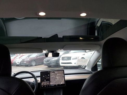 Used 2021 Tesla Model 3 Standard Range Plus image 21