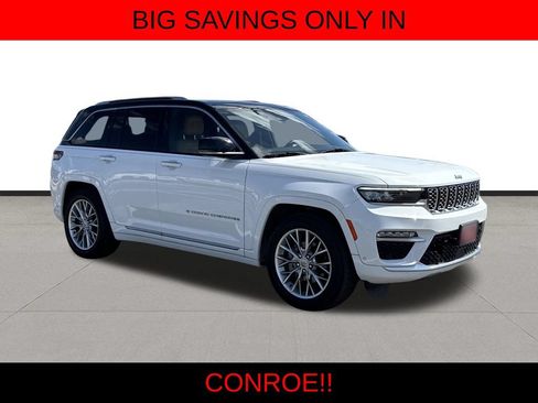 Used 2023 Jeep Grand Cherokee Summit w/ Adv Protech Group IV AWD/4WD image 3