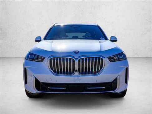 New 2026 BMW X5 xDrive50e w/ Executive Package AWD/4WD image 2
