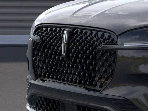 New 2026 Lincoln Aviator 2WD w/ Jet Appearance Package image 17