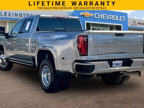 Used 2024 GMC Sierra 3500 Denali w/ Denali Reserve Package AWD/4WD image 2