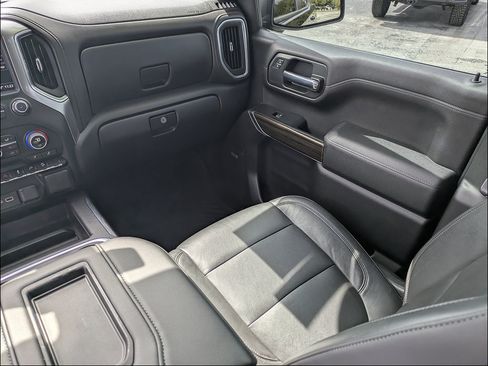 Certified 2020 Chevrolet Silverado 1500 LT Trail Boss AWD/4WD image 16