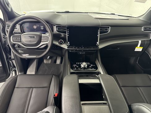 New 2026 Jeep Grand Wagoneer L Limited AWD/4WD image 15