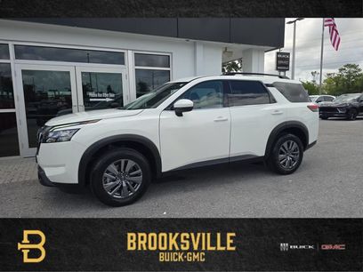 Used 2025 Nissan Pathfinder SV