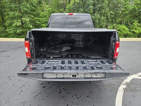 Used 2018 Ford F150 XLT w/ Equipment Group 302A Luxury AWD/4WD image 9