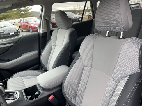 Used 2025 Subaru Outback Premium image 13