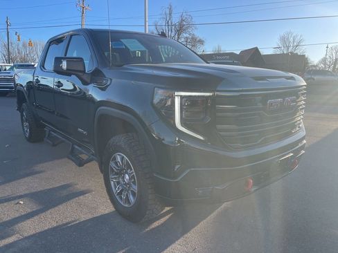 Used 2024 GMC Sierra 1500 AT4 w/ Technology Package image 7