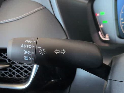 Certified 2025 Acura ADX FWD image 29