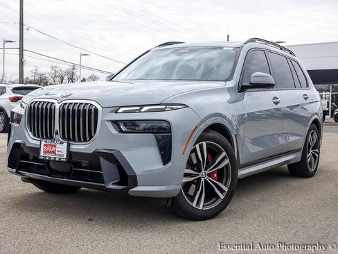 Used 2023 BMW X7 xDrive40i w/ M Sport Package image 2