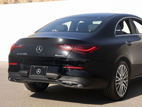 Used 2026 Mercedes-Benz CLA 250 4MATIC image 11