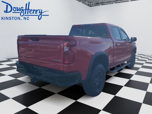 Used 2023 Chevrolet Silverado 1500 ZR2 w/ Technology Package AWD/4WD image 5