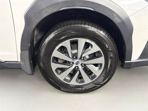 Used 2023 Subaru Outback Premium AWD/4WD image 36