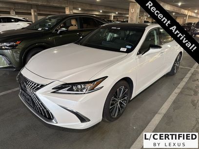 Used 2025 Lexus ES 350 w/ Premium Package