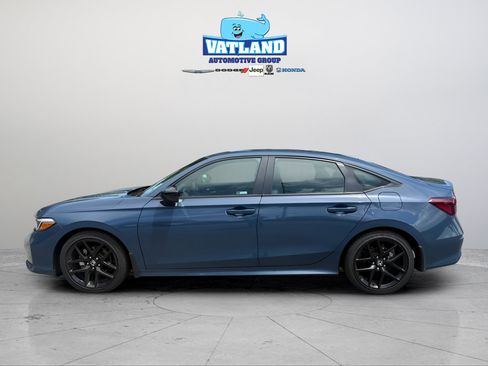 Used 2026 Honda Civic Sport image 2