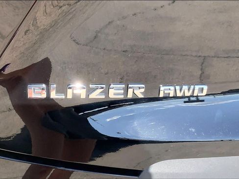 Used 2025 Chevrolet Blazer LT AWD/4WD image 56
