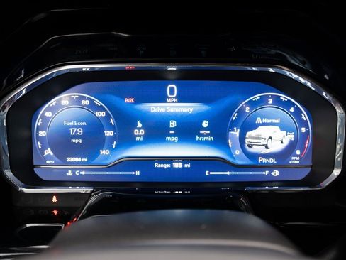 Used 2023 Chevrolet Silverado 1500 RST image 5