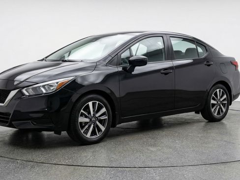 Used 2025 Nissan Versa SV image 3