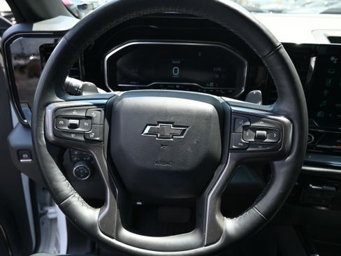 Used 2024 Chevrolet Silverado 1500 ZR2 w/ Technology Package image 19