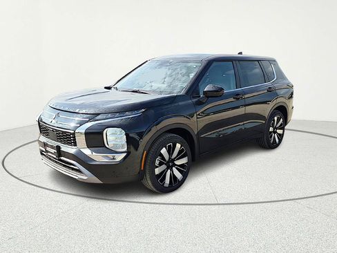 New 2026 Mitsubishi Outlander SE FWD image 2