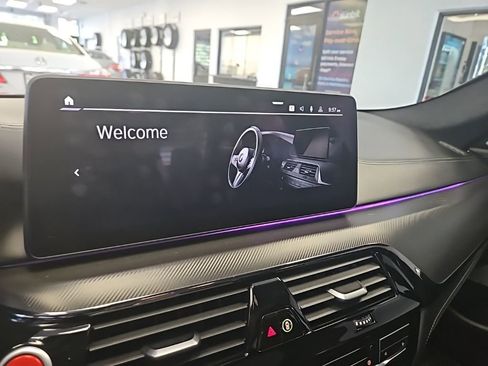 Used 2021 BMW M5 w/ Competition Package image 15