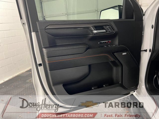 Used 2023 GMC Sierra 1500 AT4 w/ Technology Package AWD/4WD image 26