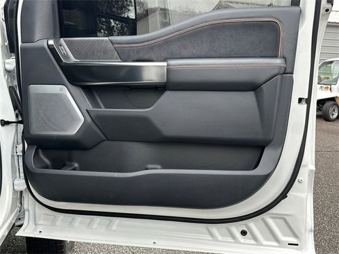 Used 2024 Ford F450 Platinum w/ FX4 Off-Road Package image 14