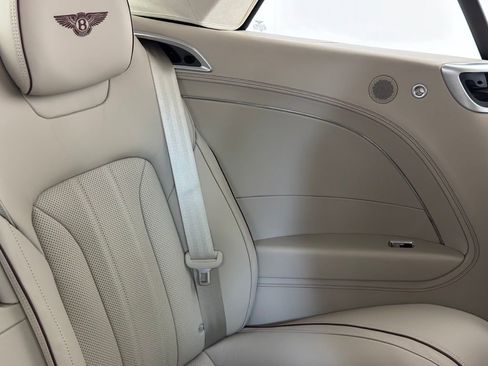 Used 2024 Bentley Continental GT image 39