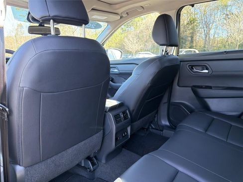 Used 2024 Nissan Rogue SL w/ SL Premium Package AWD/4WD image 29