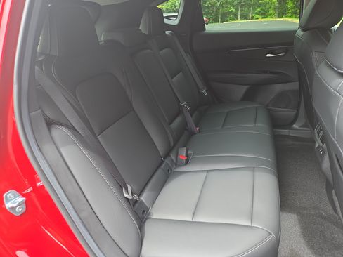 New 2025 Nissan Murano SV image 18